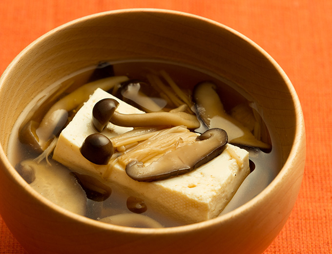 豆腐が主役のきのこ汁